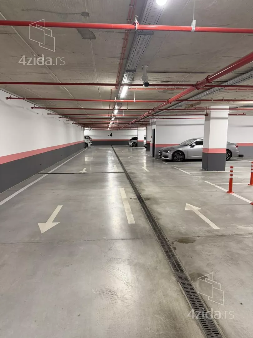 Garaža | 4zida