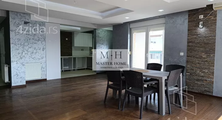 Petosoban stan | 4zida