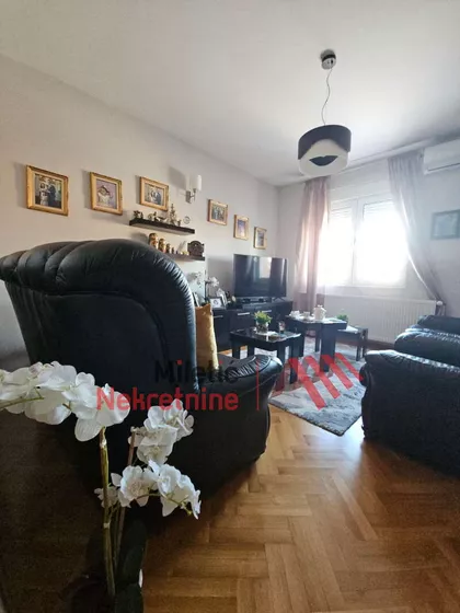 Gradske lokacije | 4zida.rs