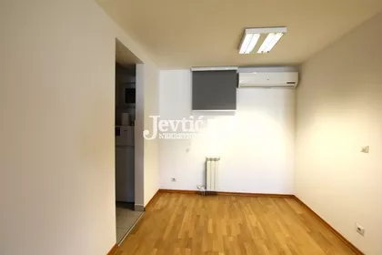 Hram Svetog Save | 4zida.rs