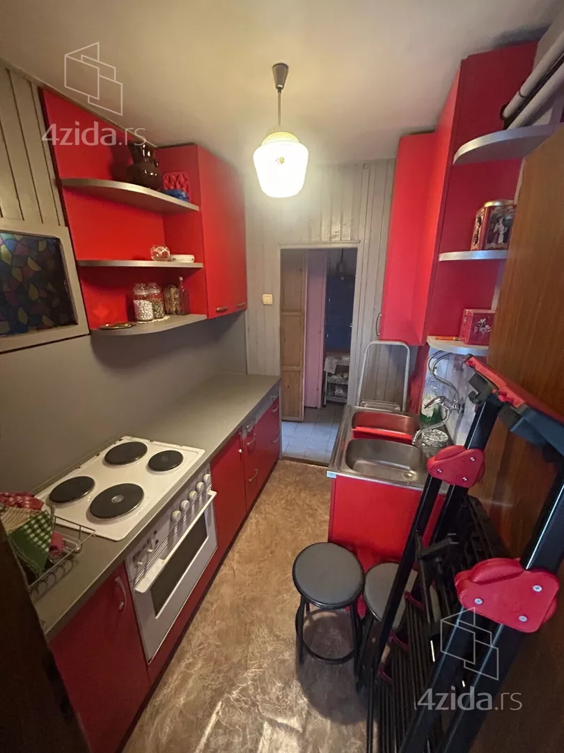 3-etažna kuća | 4zida