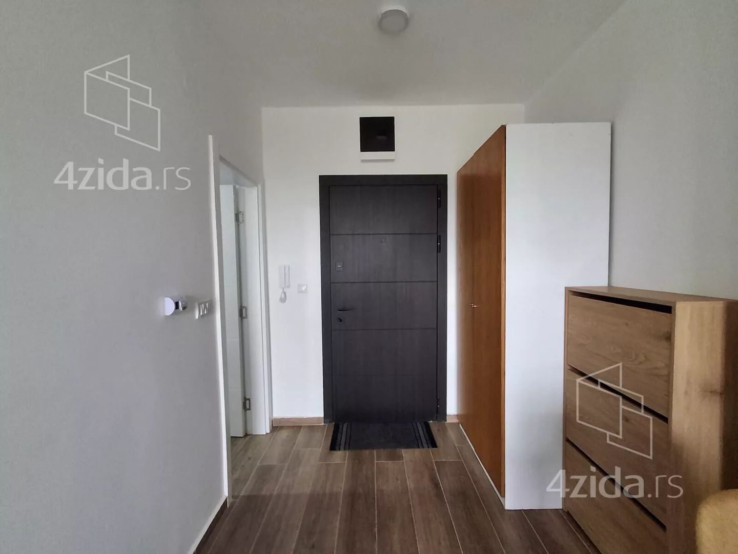 Garsonjera | 4zida