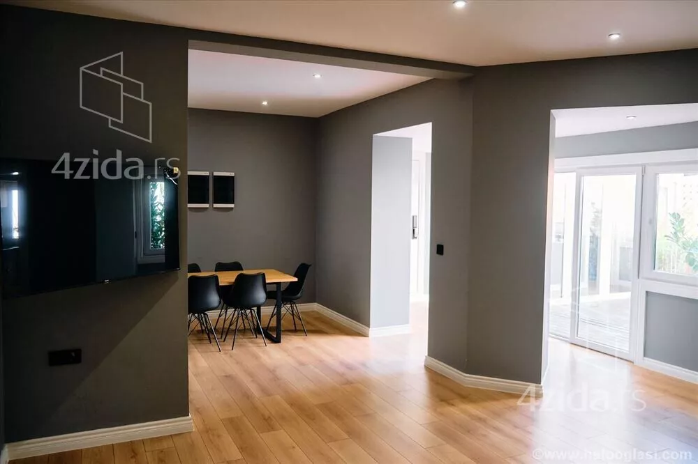 Petosoban stan | 4zida