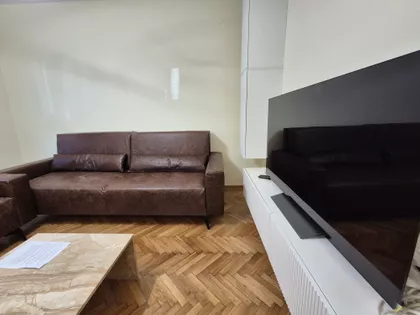 Braće Jovanovića 10 | 4zida.rs