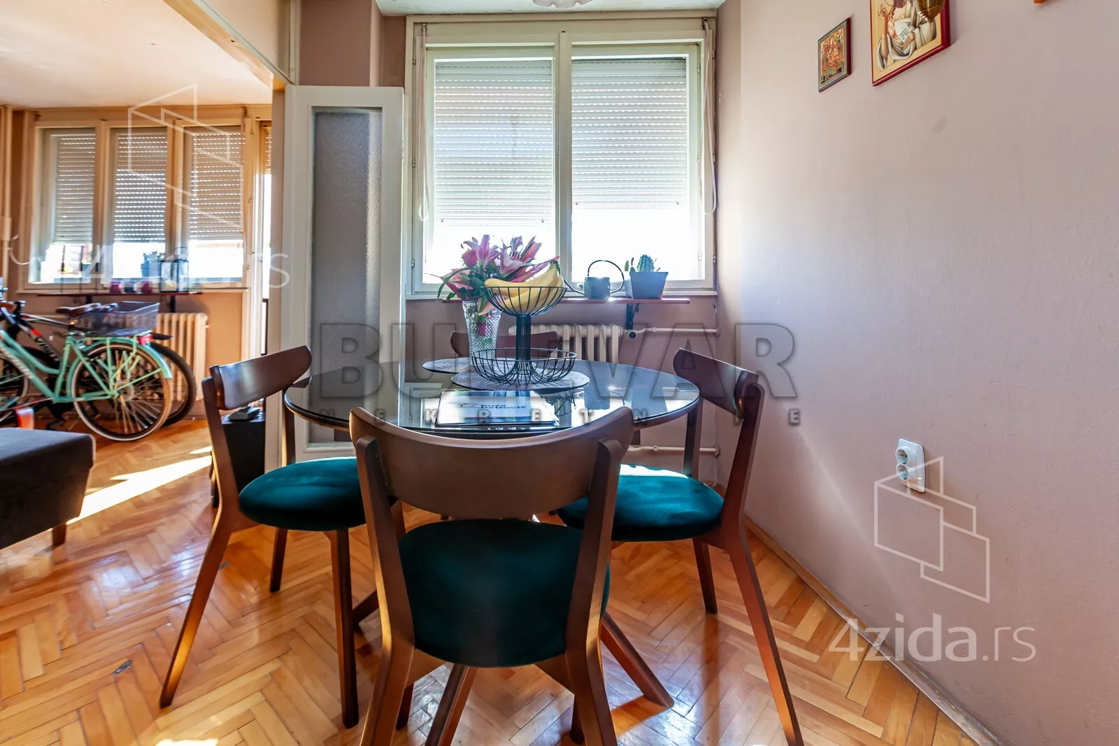 Dvoiposoban stan | 4zida