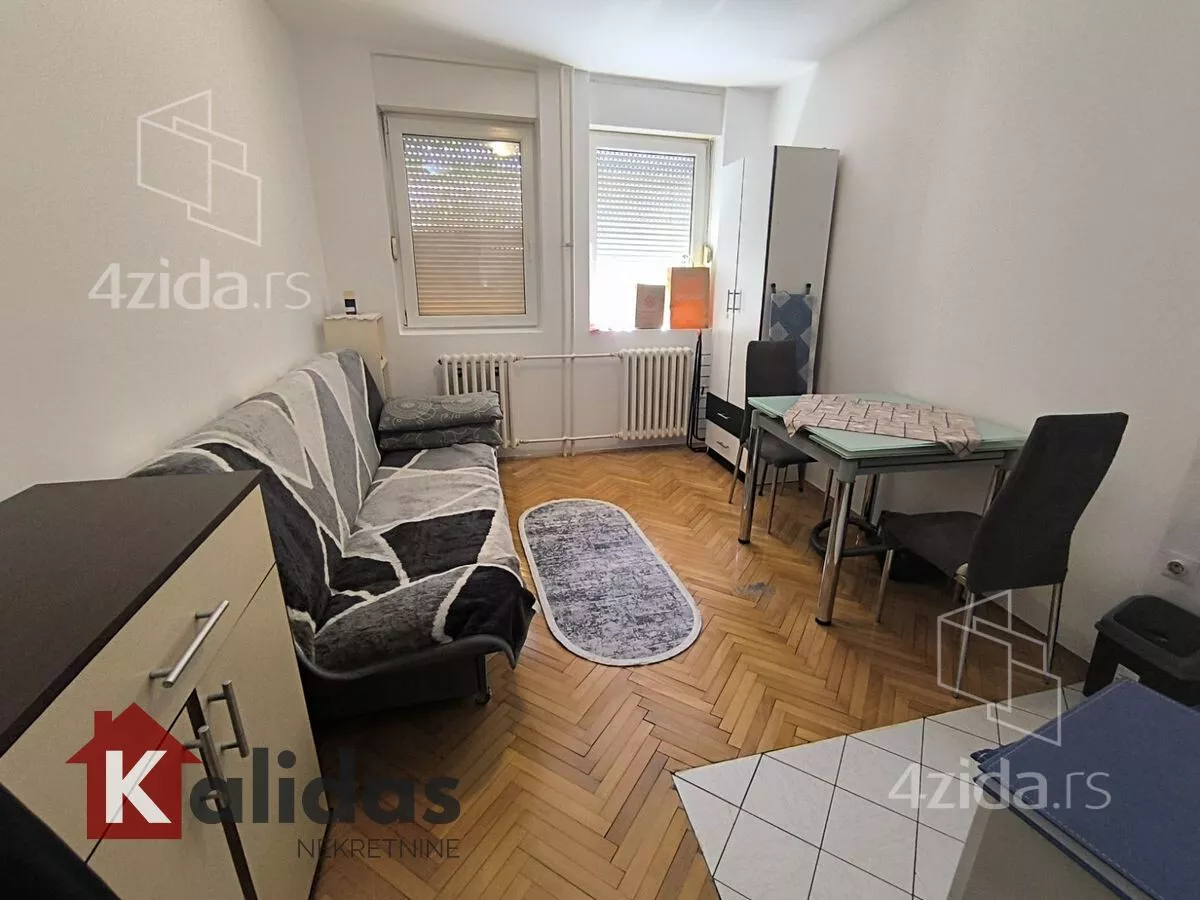Garsonjera | 4zida