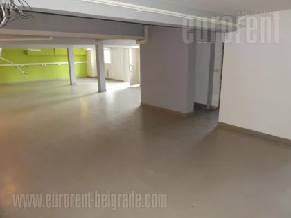 AUTOKOMANDA | 4zida.rs