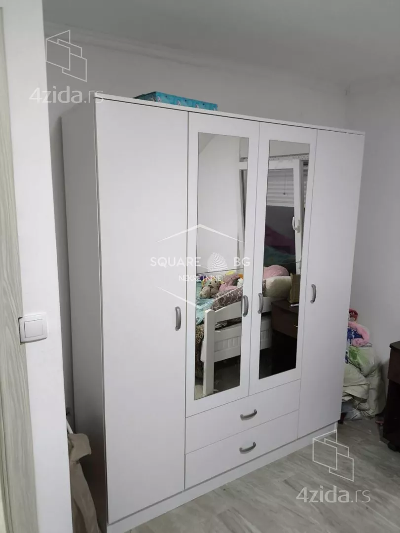 Petosoban stan | 4zida