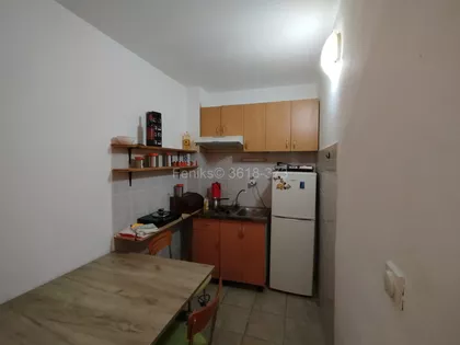 Petlovo Brdo | 4zida.rs