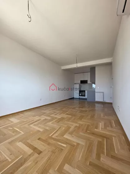 Banjica | 4zida.rs