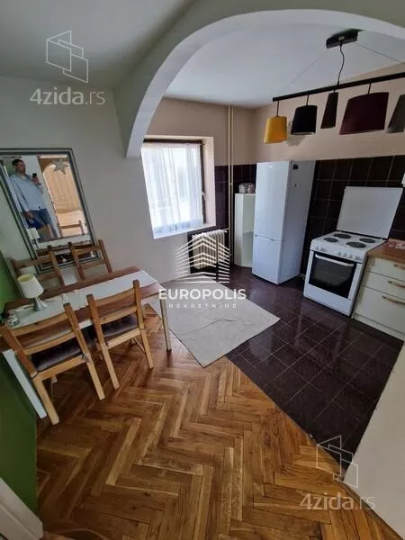 4-etažna kuća | 4zida