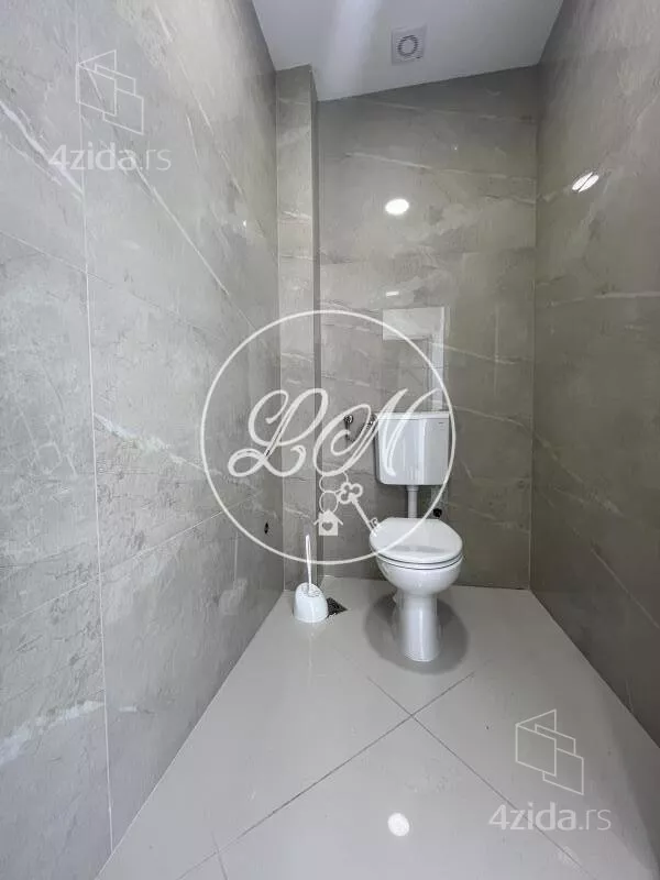Lokal | 4zida