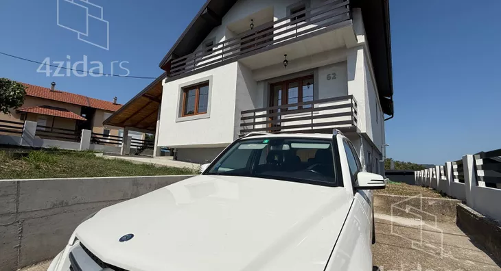 3-etažna kuća | 4zida