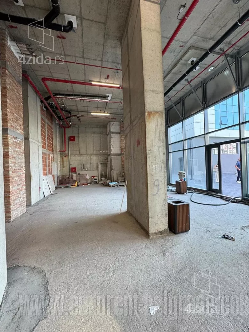 Poslovni prostor | 4zida