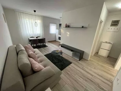 Ljubomira Ivanovica 3 | 4zida.rs