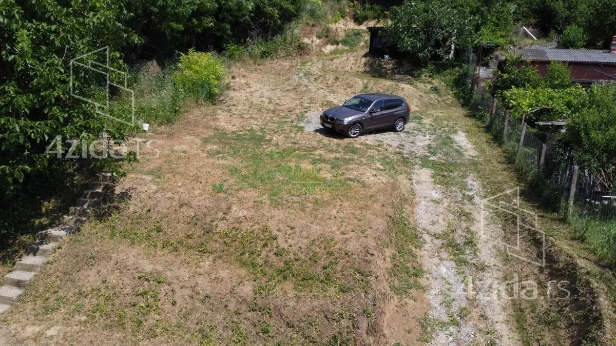 Plac | 4zida