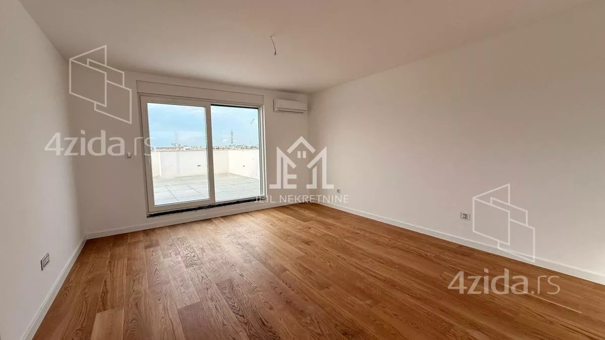 Petosoban stan | 4zida