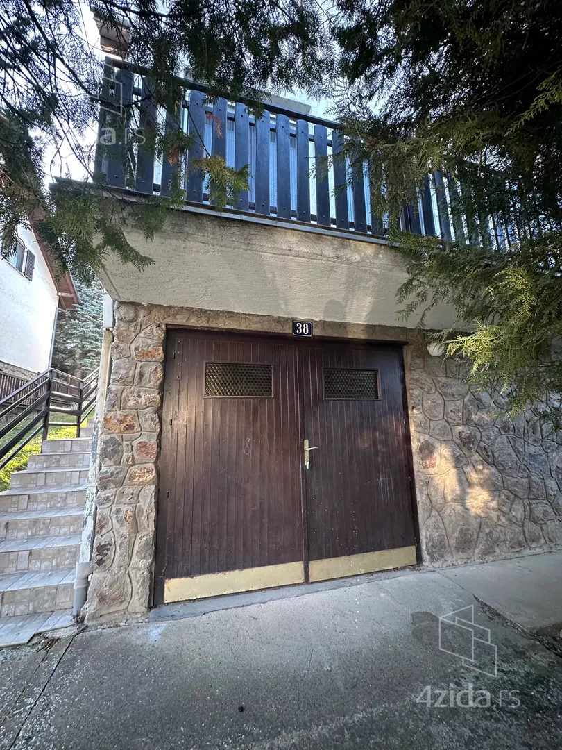 3-etažna kuća | 4zida