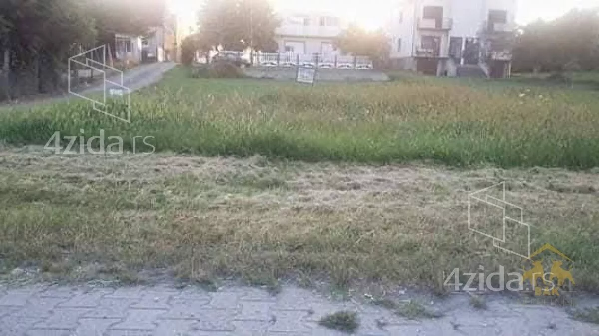 Plac | 4zida