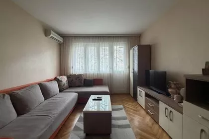 Dr Nika Miljanića | 4zida.rs