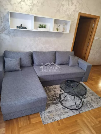 Miladina Pećinara | 4zida.rs