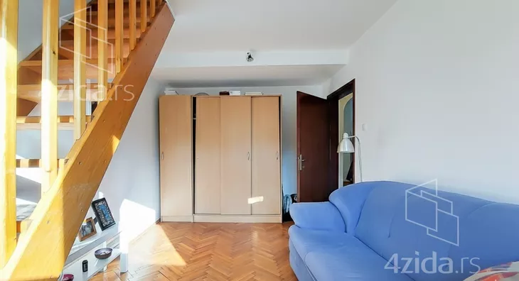 Šestosoban stan | 4zida