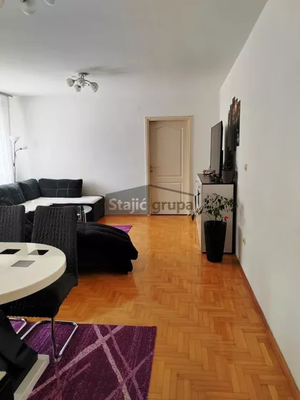 Železnik | 4zida.rs