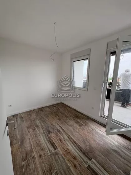 Milenka Pevca | 4zida.rs