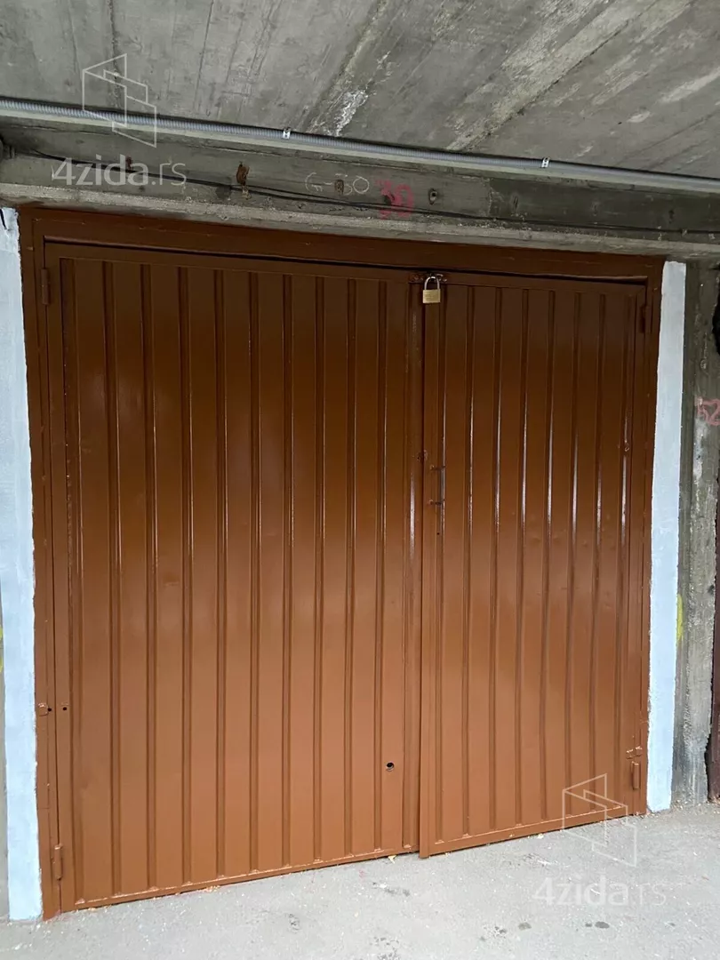 Garaža | 4zida