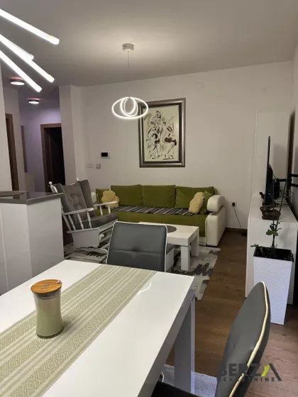 Cara Dušana | 4zida.rs