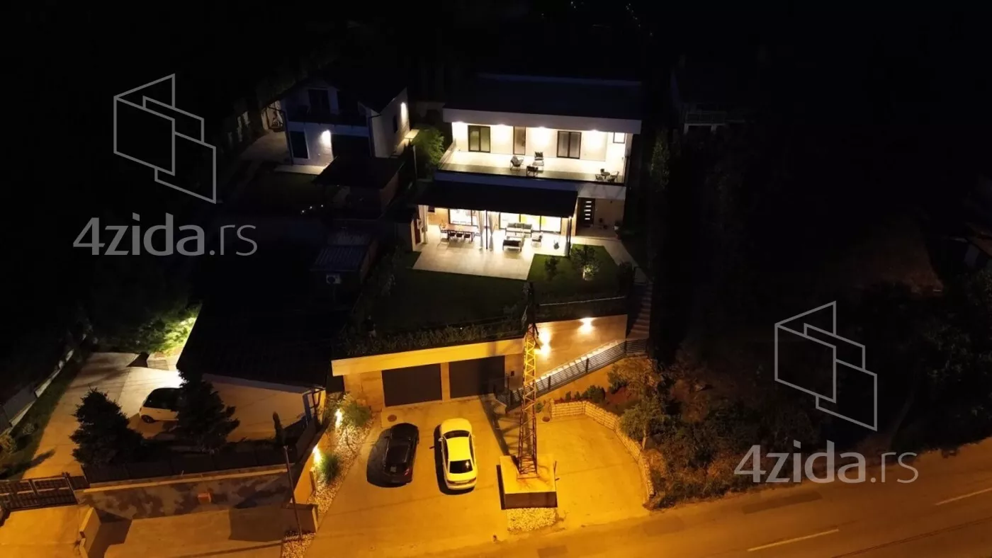 Kuća | 4zida