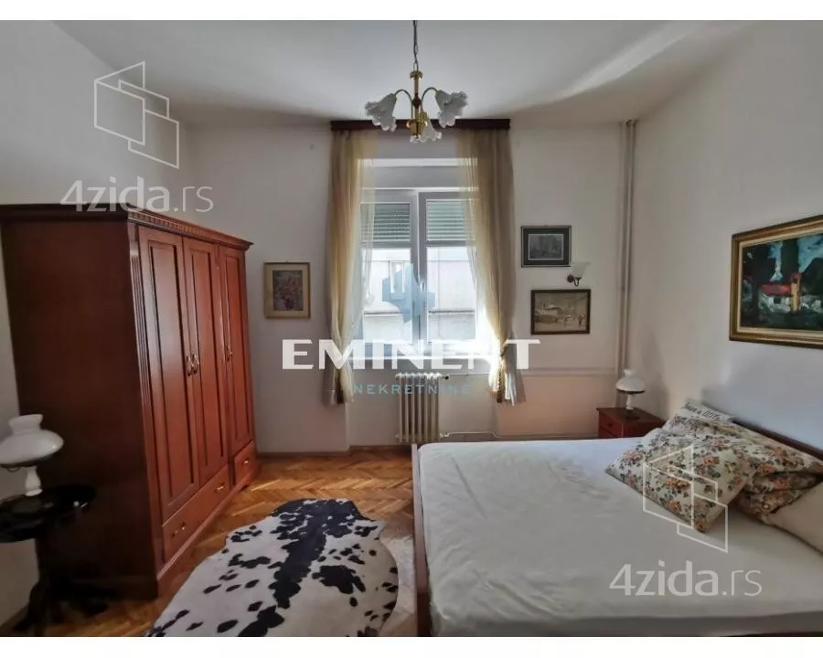 Četvoroiposoban stan | 4zida