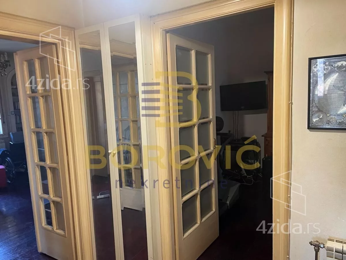 Petosoban stan | 4zida