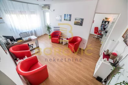 Botanička Bašta | 4zida.rs