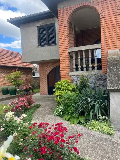 Cara Lazara | 4zida.rs