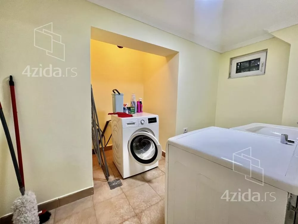 4-etažna kuća | 4zida