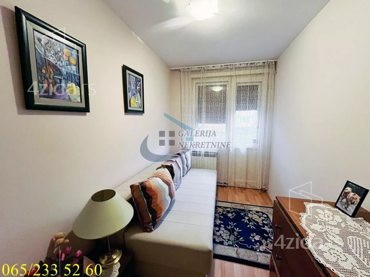 Šestosoban stan | 4zida