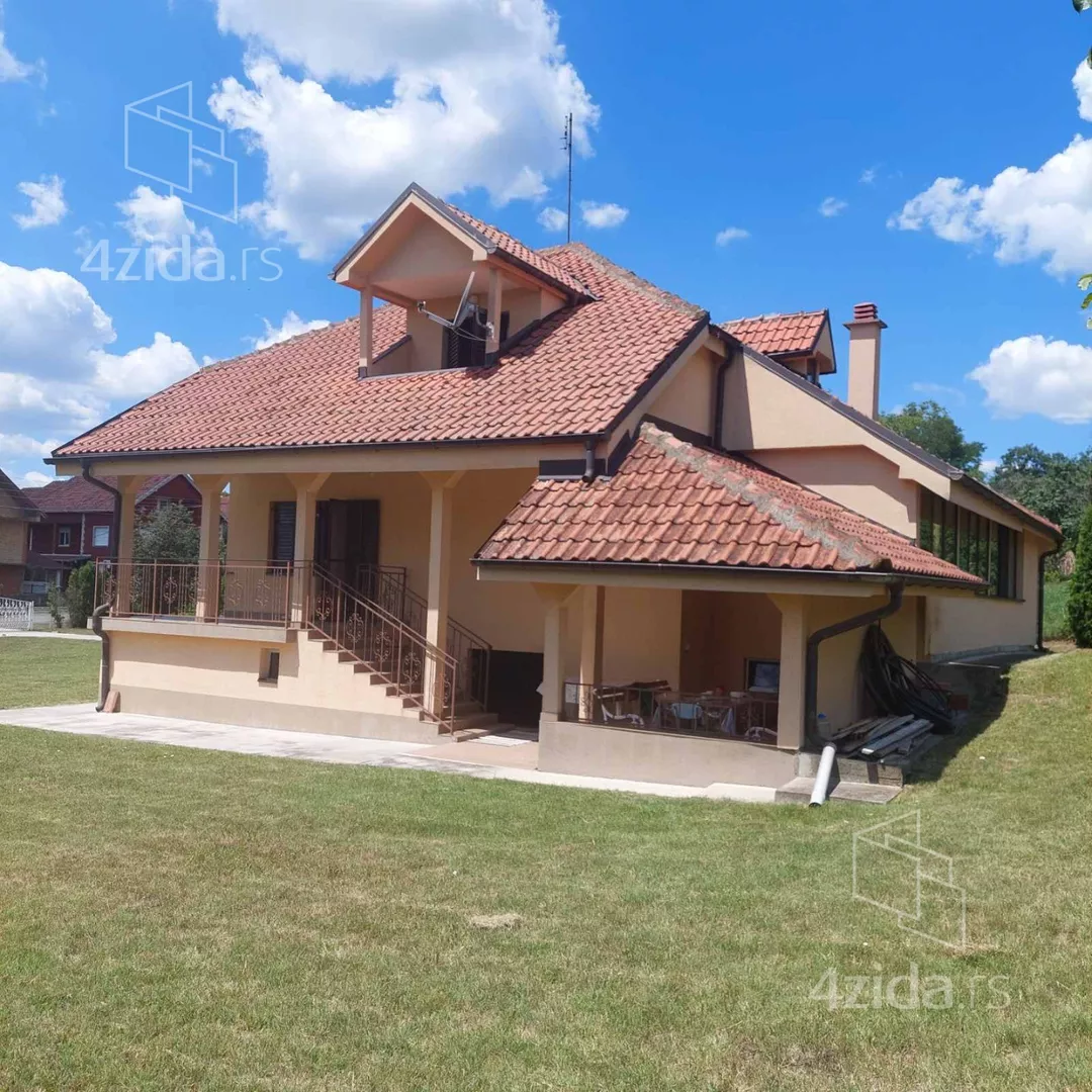 3-etažna kuća | 4zida