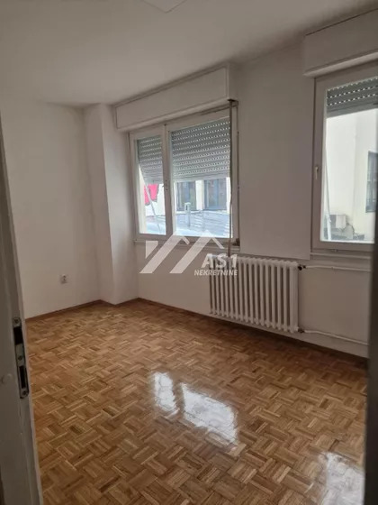 Ravanička | 4zida.rs