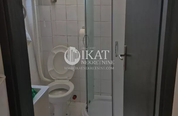 5-etažna kuća | 4zida