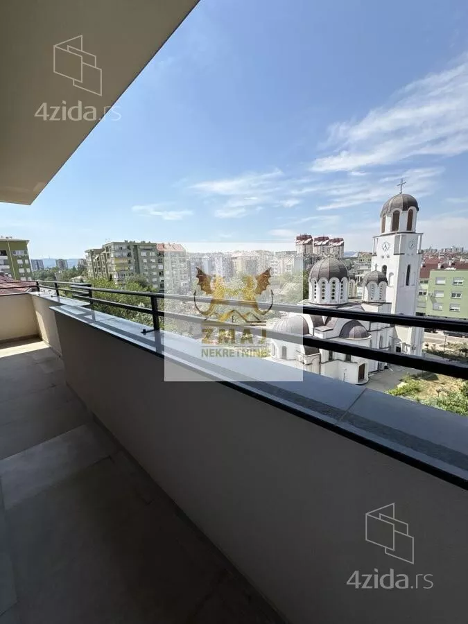 Šestosoban stan | 4zida