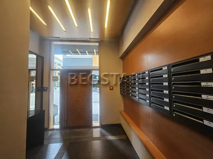 Omladinskih Brigada | 4zida.rs