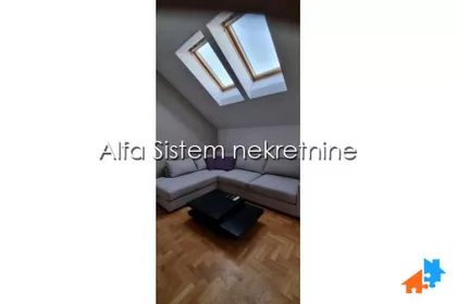 Crveni Krst Vračar | 4zida.rs