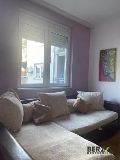 Cara Dušana | 4zida.rs