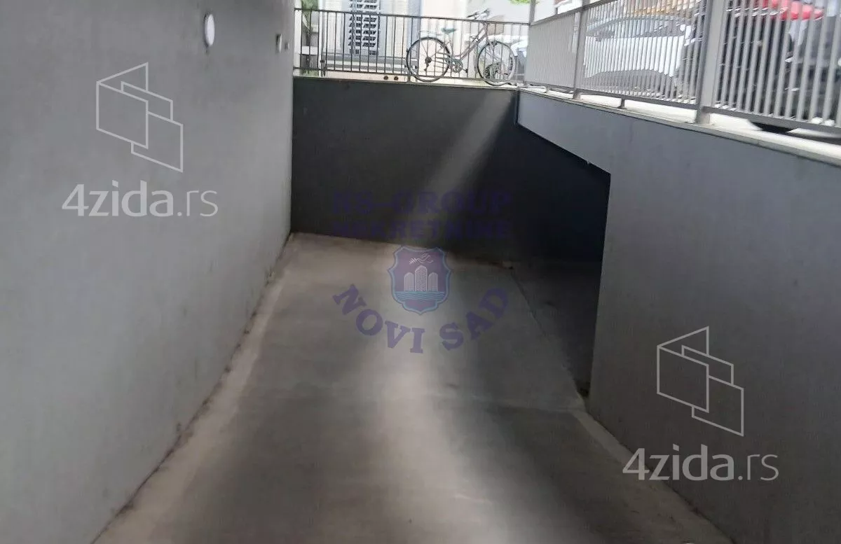 Garaža | 4zida