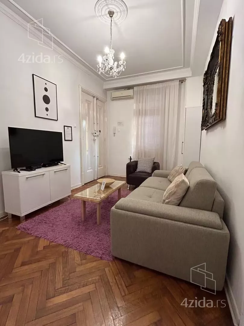 Četvoroiposoban stan | 4zida