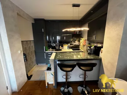 VESELINA MASLEŠE | 4zida.rs