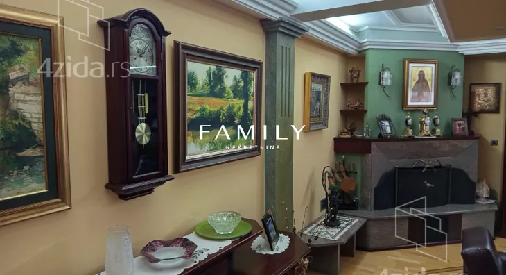 Petosoban stan | 4zida