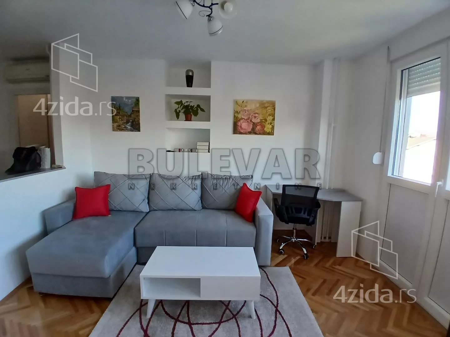 Jednoiposoban stan | 4zida