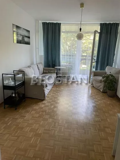 Dr. Agostina Neta | 4zida.rs